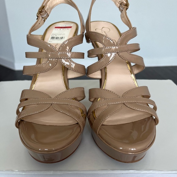 JESSICA SIMPSON (JS-BINNIE)•S:10M/40•NUDE•PATENT HIGH HEEL SHOE/SANDAL - Picture 9 of 16
